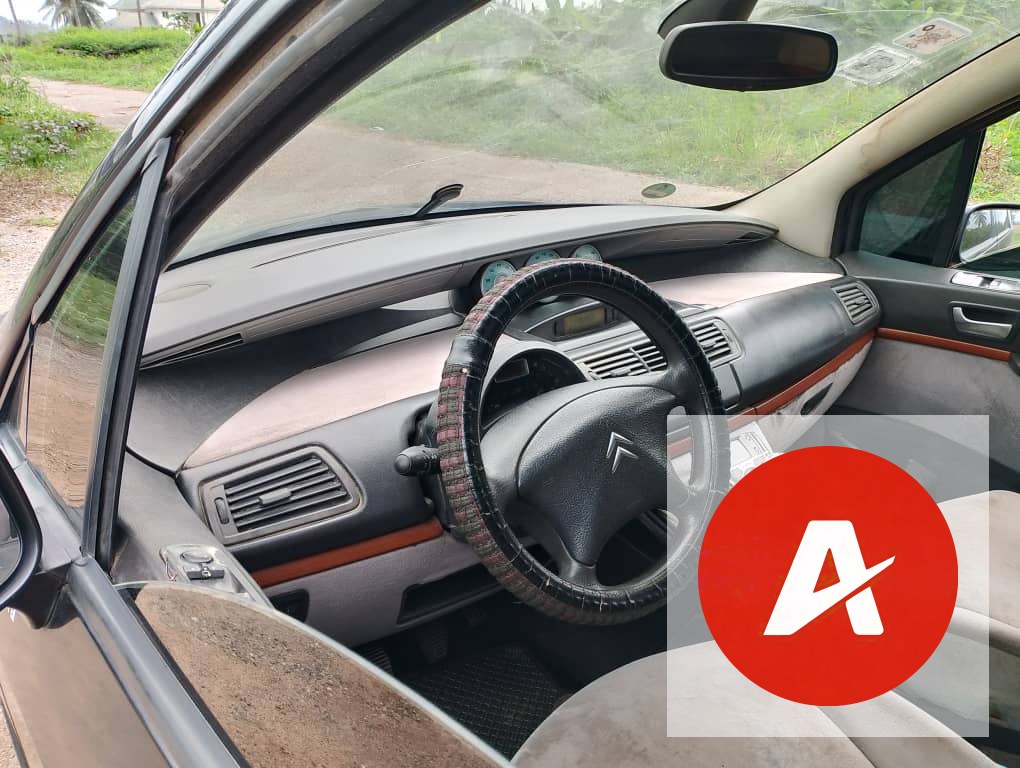 2002 Citroën C8 2.0 Petrol Manual
