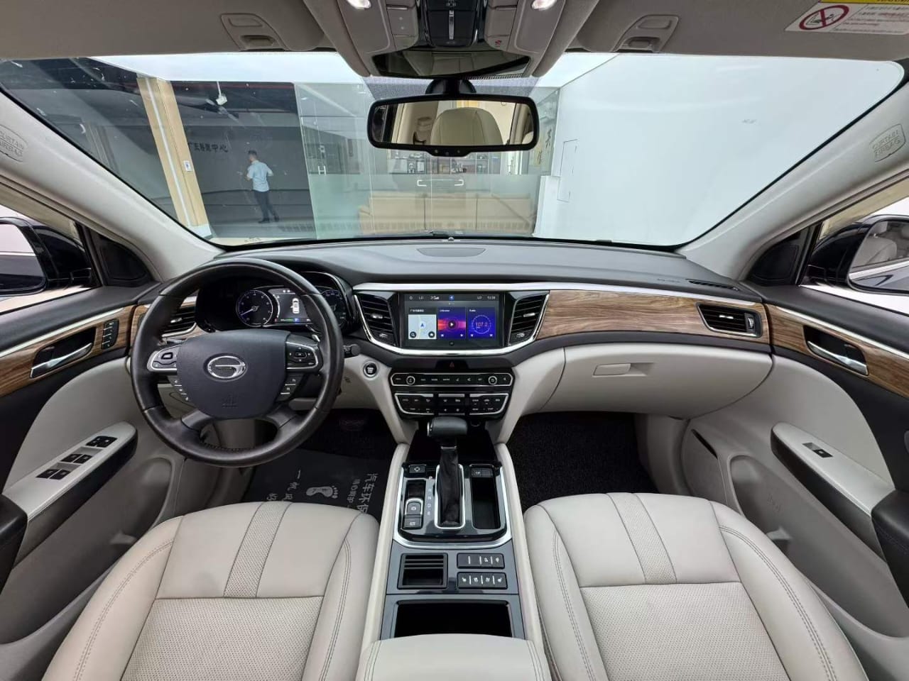 2017 GAC Trumpchi GS8 2.0T Foreign Used 7-Seater
