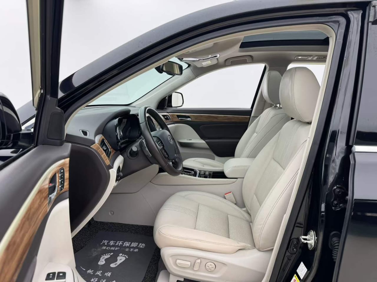 2017 GAC Trumpchi GS8 2.0T Foreign Used 7-Seater