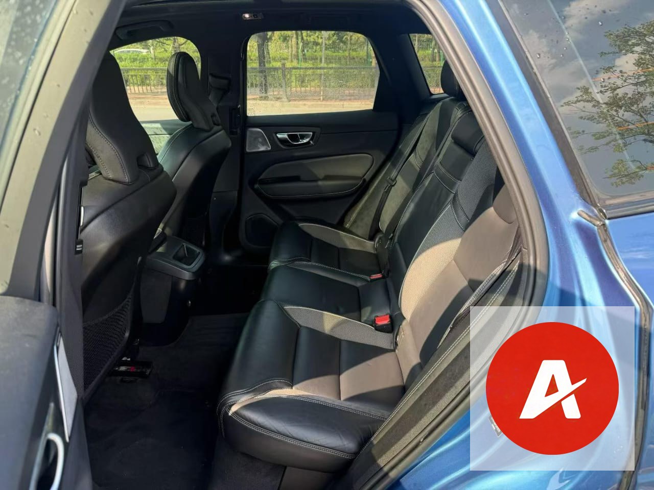 2019 Volvo XC60 T5 R-Design 2.0T 4WD