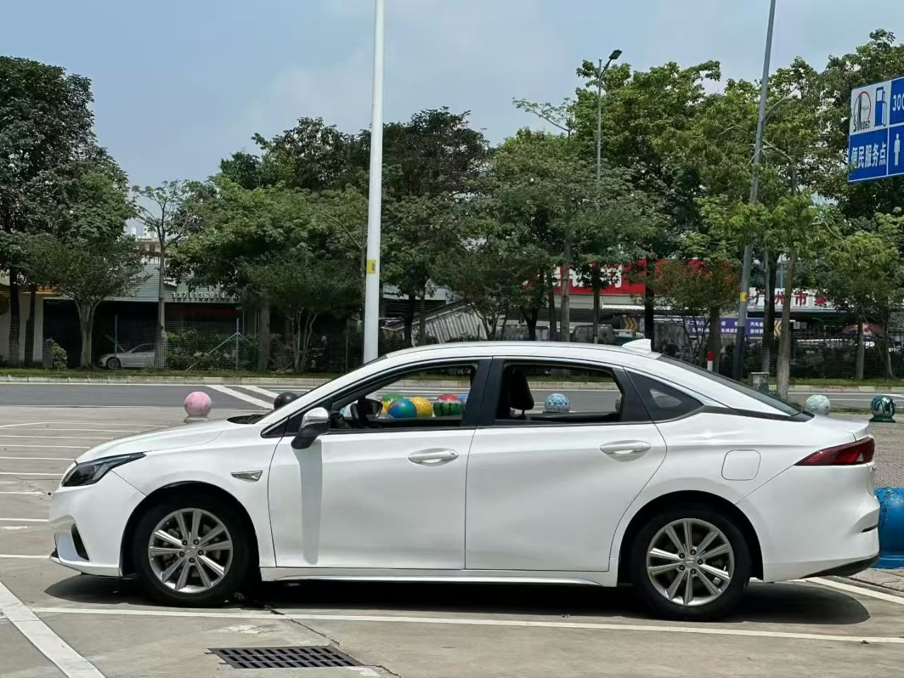 2020 AION S 400KM Electric Sedan