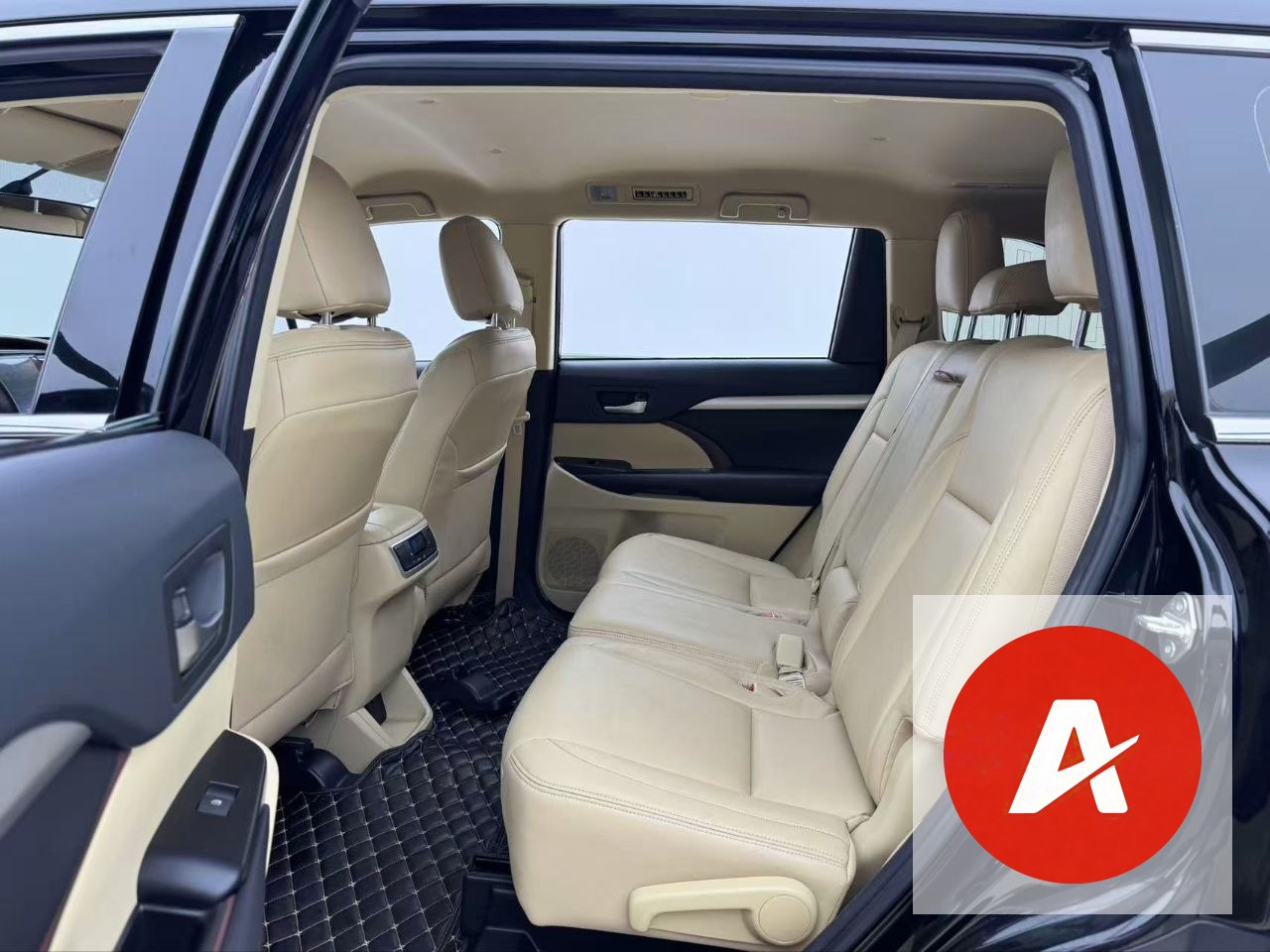 2018 Toyota Highlander 2.0T – Premium Family SUV