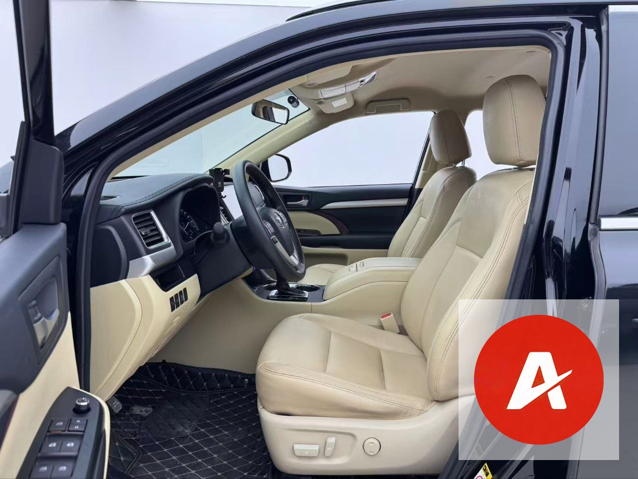 2018 Toyota Highlander 2.0T – Premium Family SUV