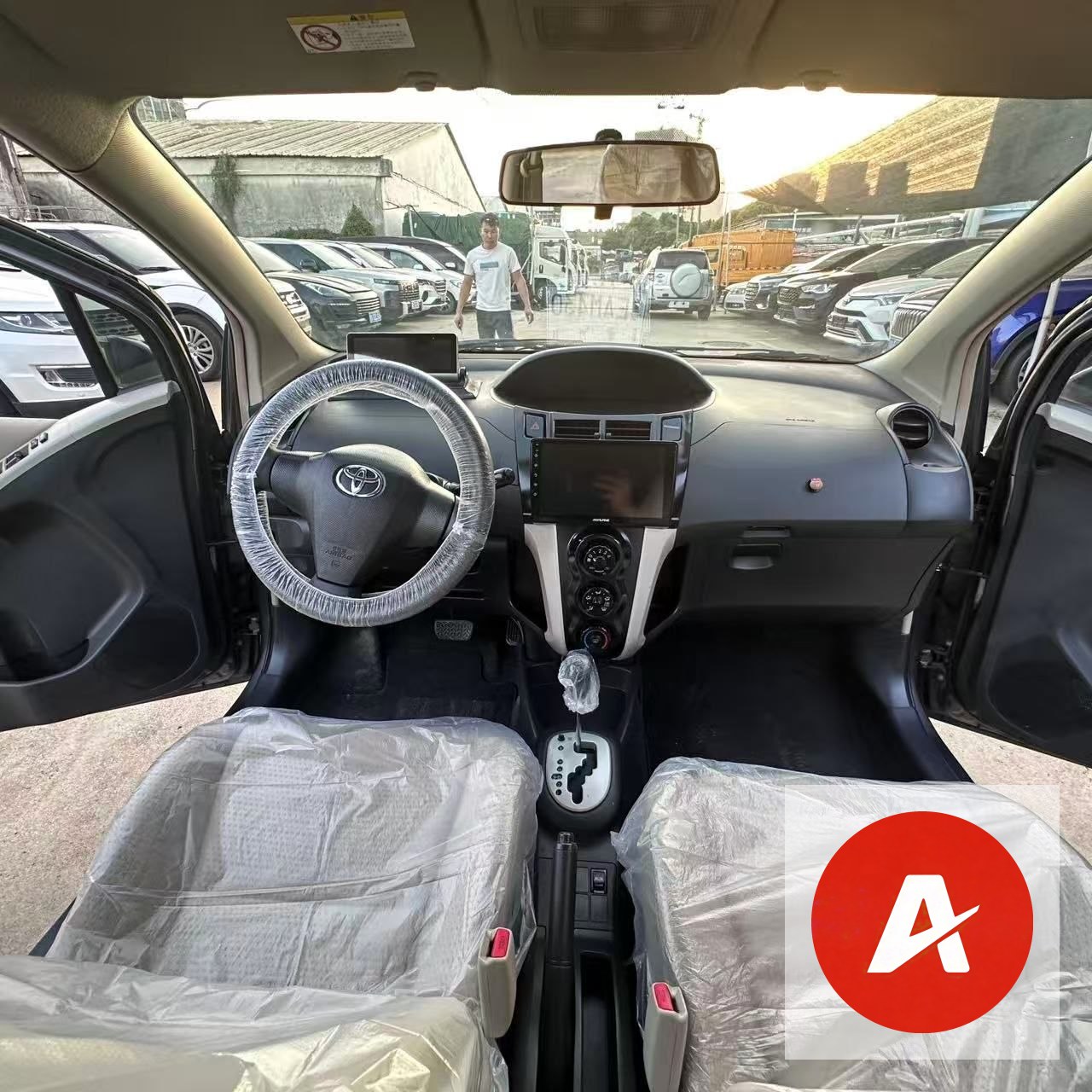 2012 Toyota Yaris 1.6L Automatic – Compact & Economical Hatchback