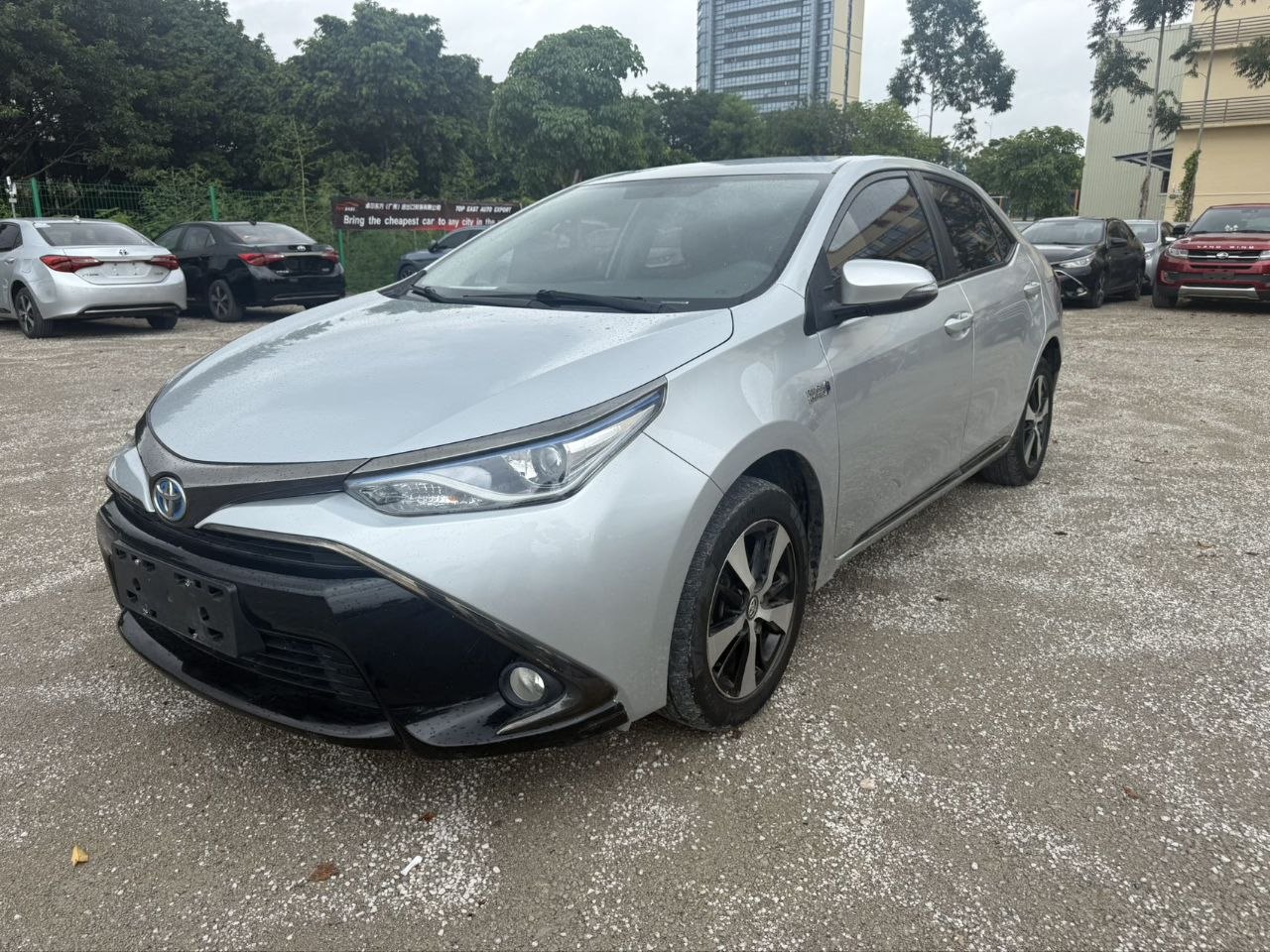 2020 Toyota Levin E+ 1.8L Plug-in Hybrid – Fuel-Efficient Sedan