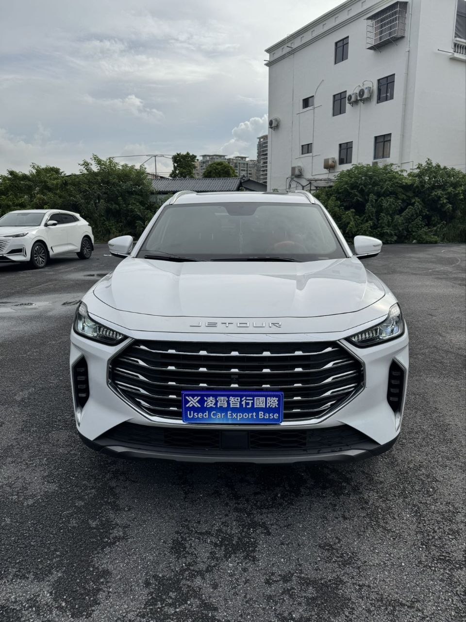 2022 Jetour X70 PLUS 1.5T DCT Premium – 7-Seater SUV