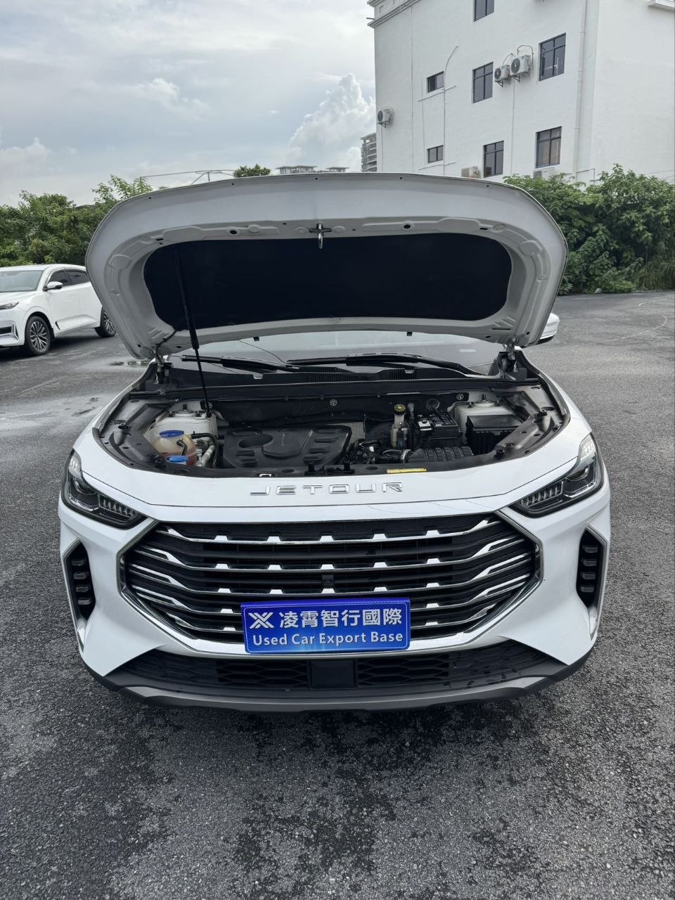 2022 Jetour X70 PLUS 1.5T DCT Premium – 7-Seater SUV