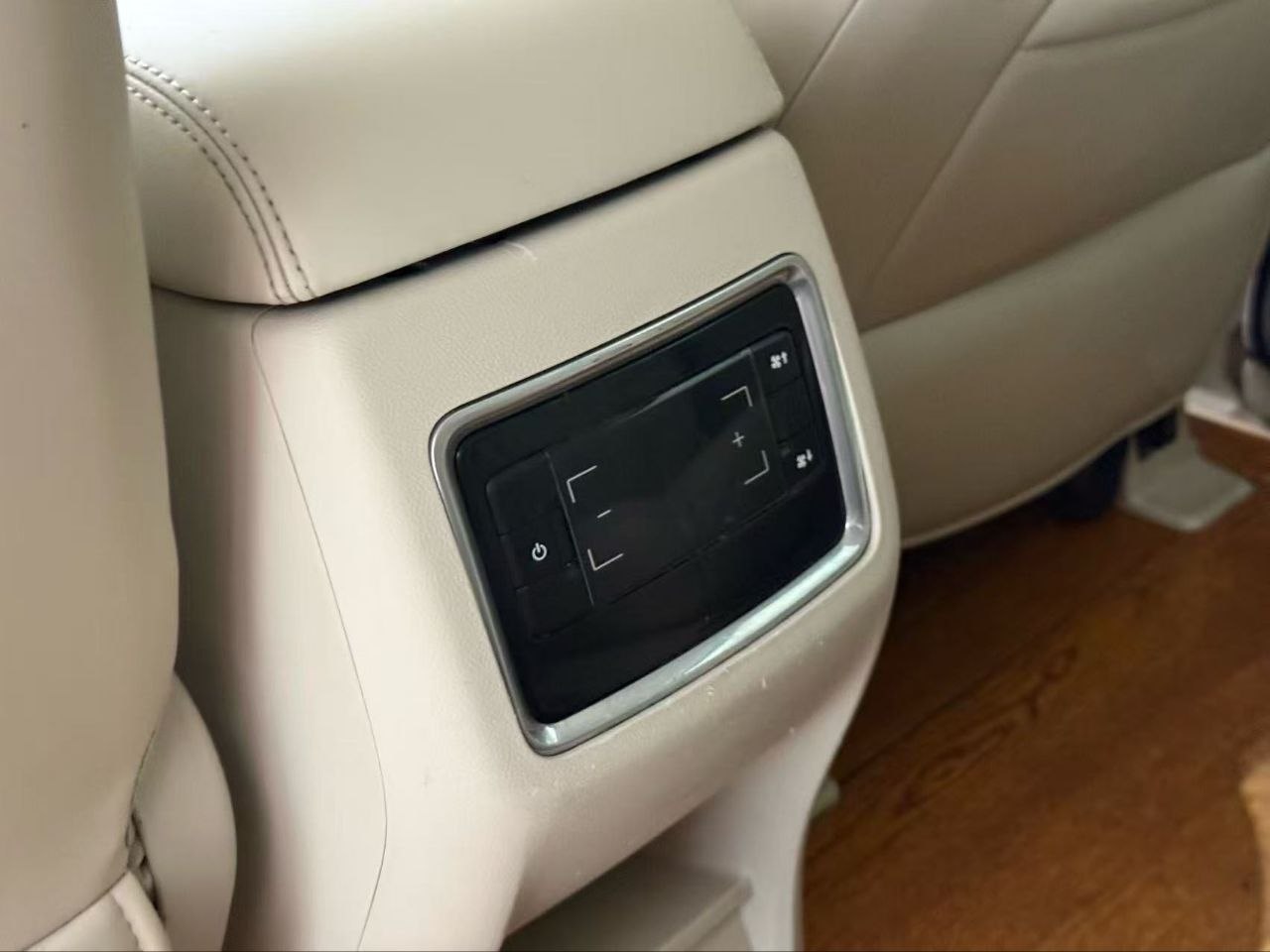 2019 Changan Auchan COSMOS 1.5T Automatic – For Sale
