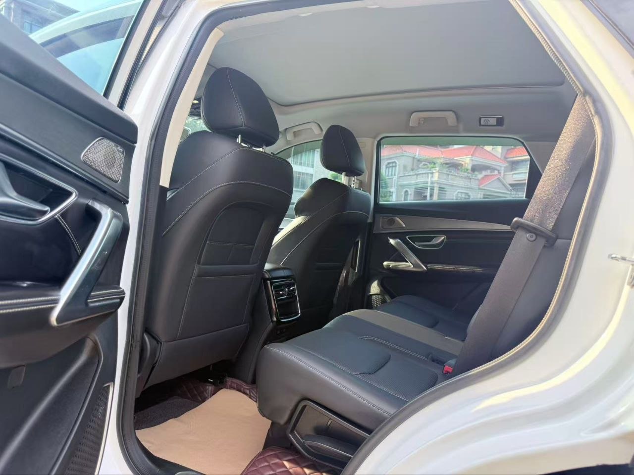 2022 Jetour X70 PLUS 1.6T DCT – 7-Seater SUV