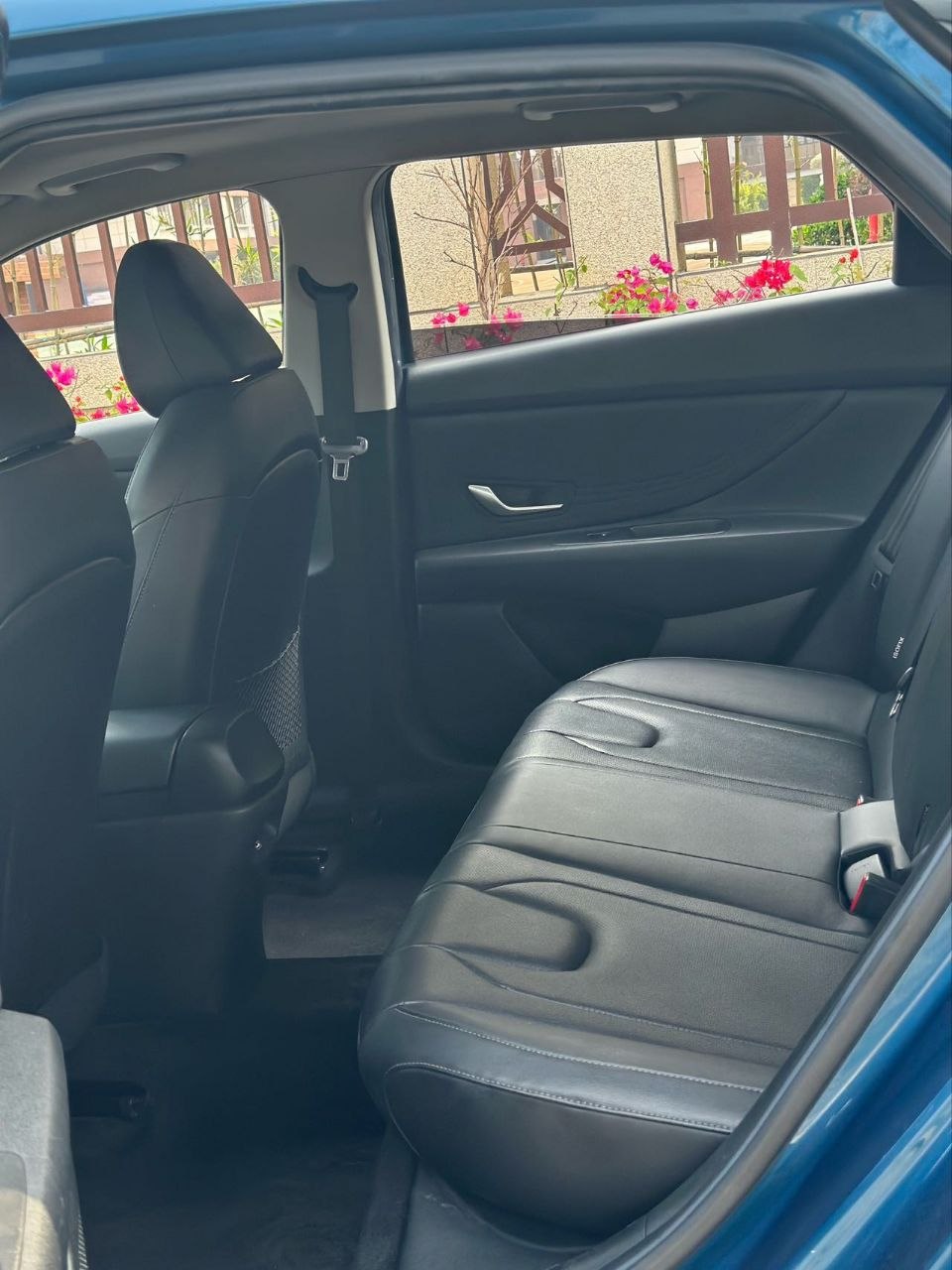 2021 Hyundai Elantra 1.5L Automatic – Panoramic Sunroof