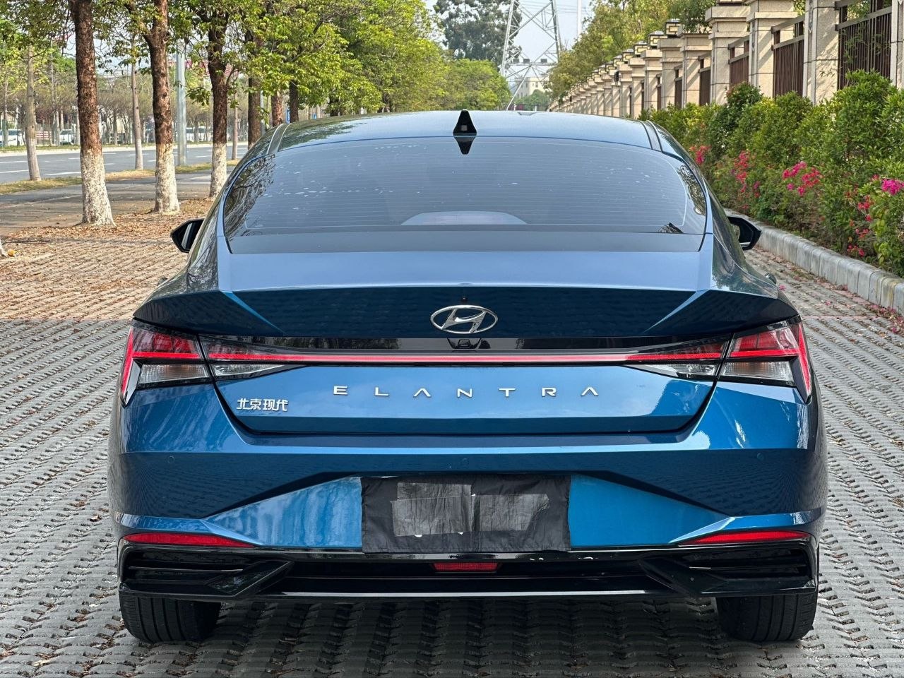 2021 Hyundai Elantra 1.5L Automatic – Panoramic Sunroof