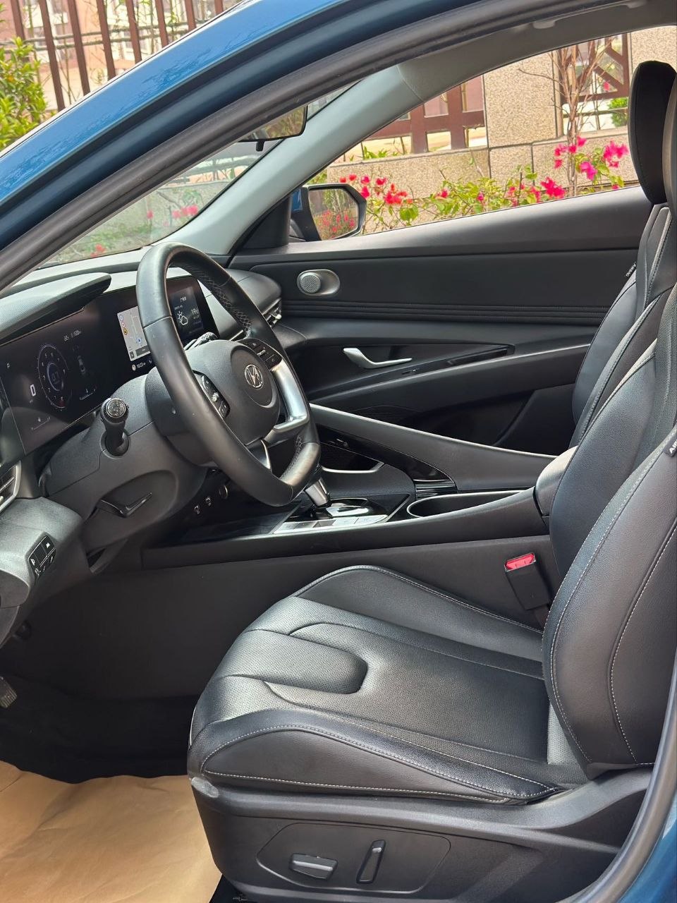 2021 Hyundai Elantra 1.5L Automatic – Panoramic Sunroof