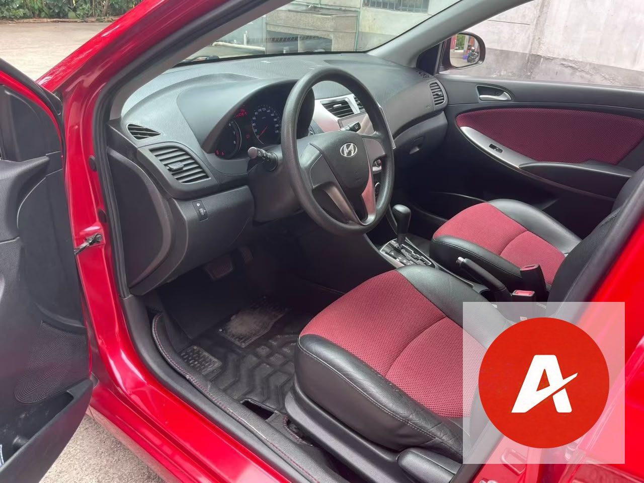2014 Hyundai Elantra (Reina) 1.4L Automatic Sedan