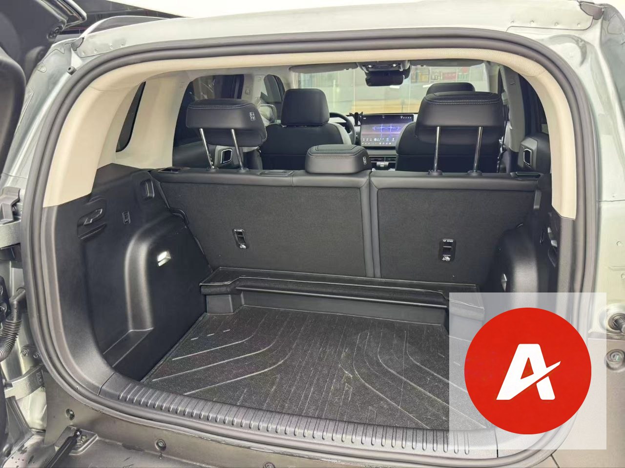 2025 BYD Equation Leopard Titanium 3 Pure Electric AWD SUV