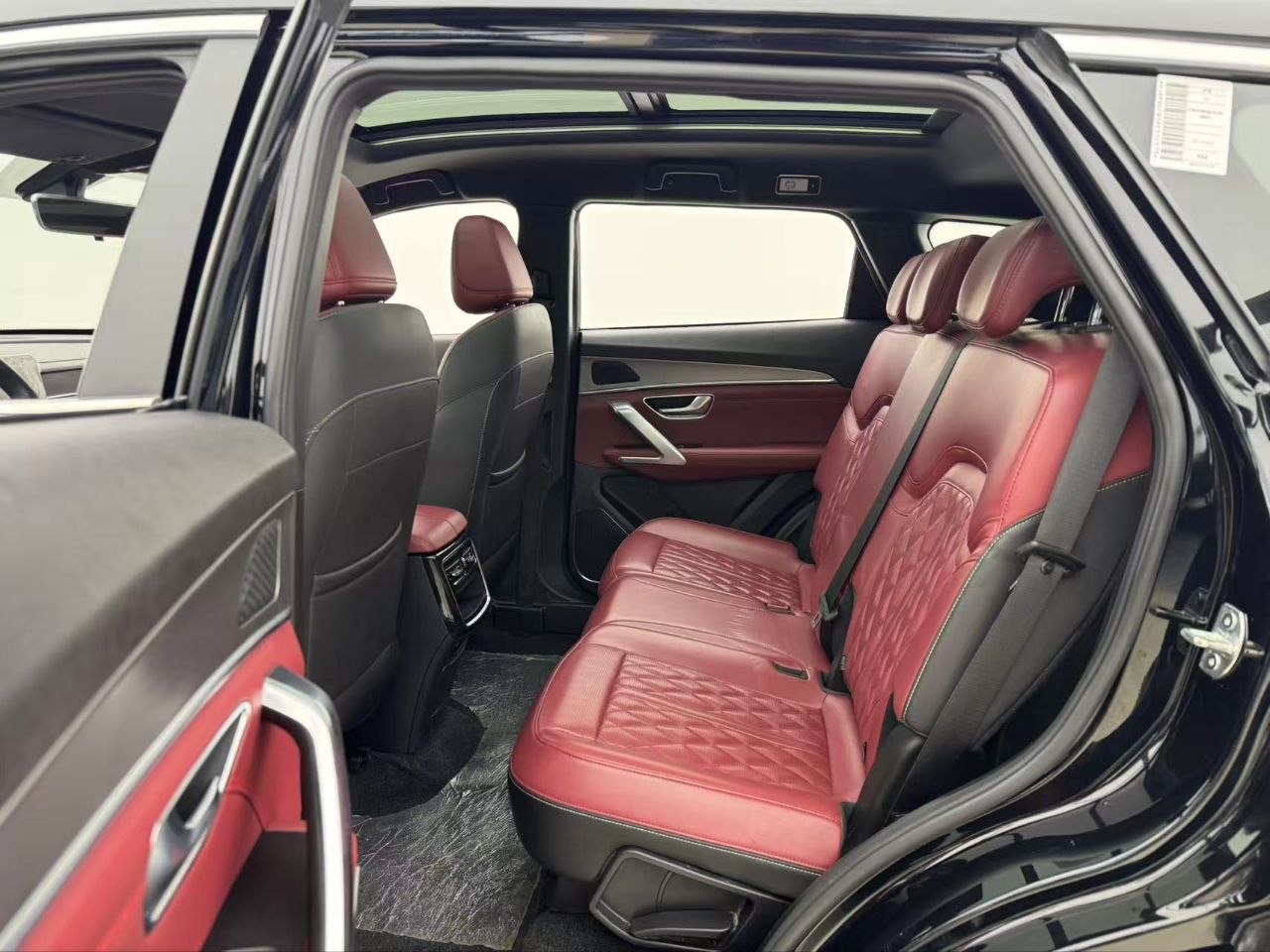 2023 Jetour X70 PLUS 1.5T DCT Brave PLUS – 7-Seater SUV
