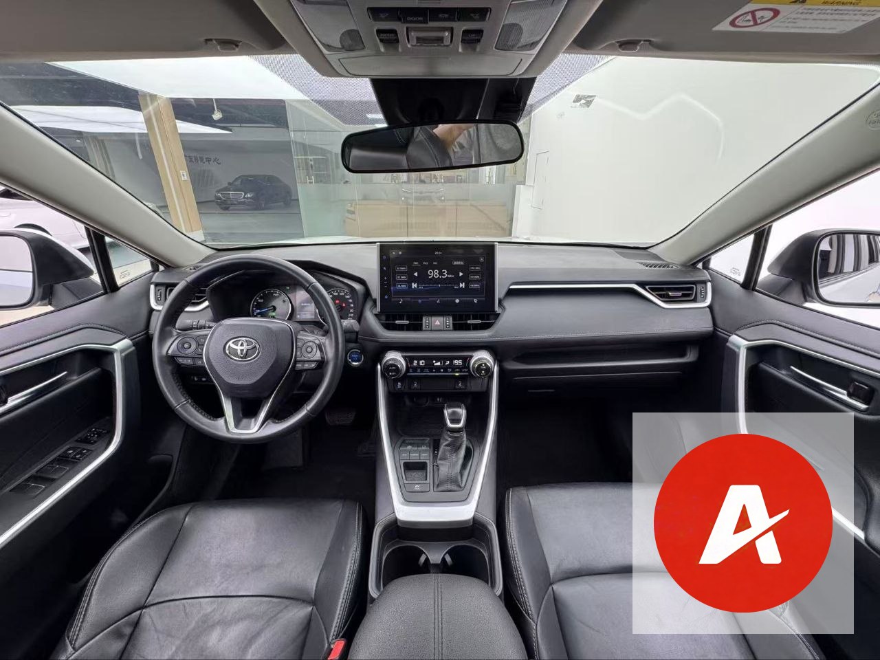 2021 Toyota RAV4 2.5L Hybrid – Premium Hybrid SUV