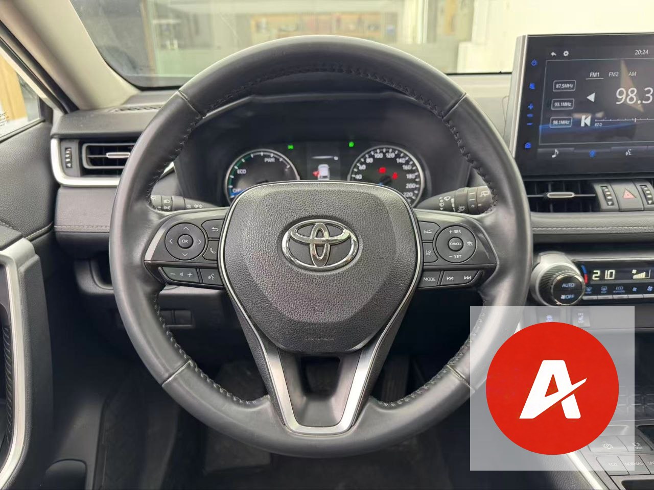 2021 Toyota RAV4 2.5L Hybrid – Premium Hybrid SUV